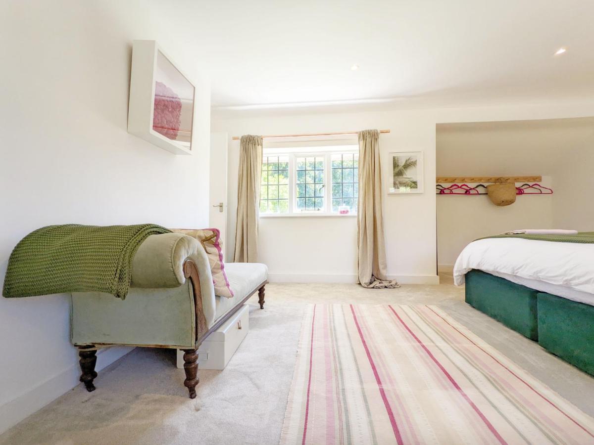 Priory Coach House - Church Norton เซลซี ภายนอก รูปภาพ