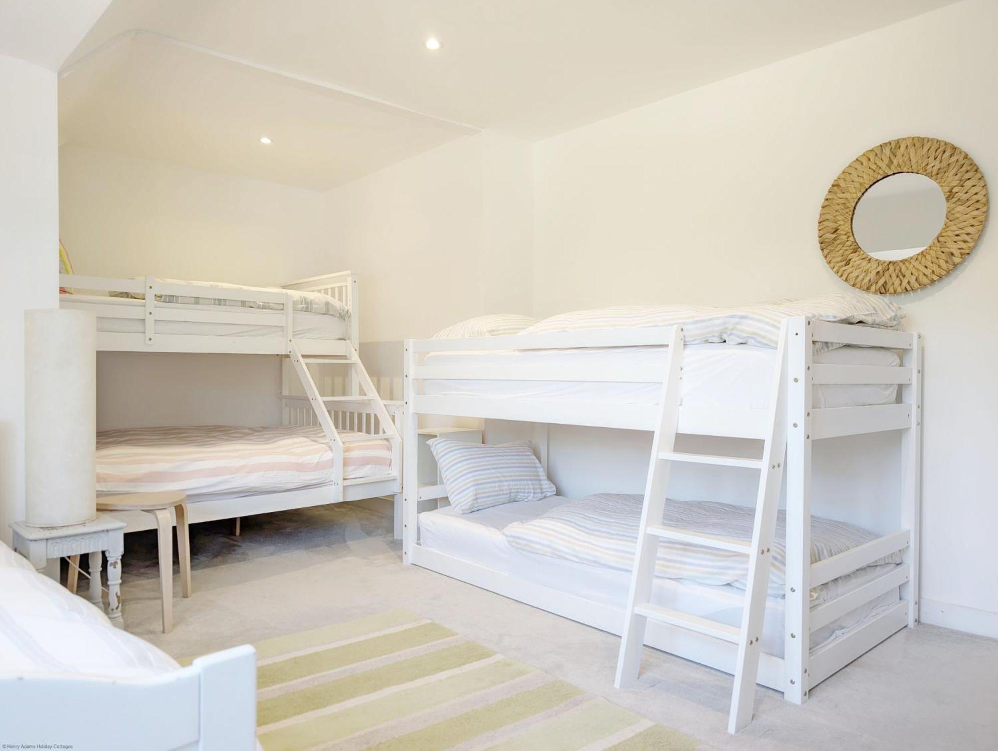 Priory Coach House - Church Norton เซลซี ภายนอก รูปภาพ